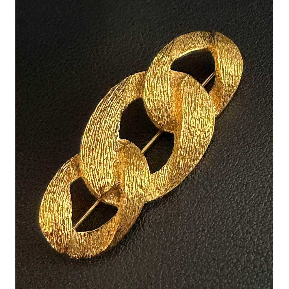 Vintage NAPIER Brooch Interlocking Link Gold Tone Chunky Pin Statement Jewelry